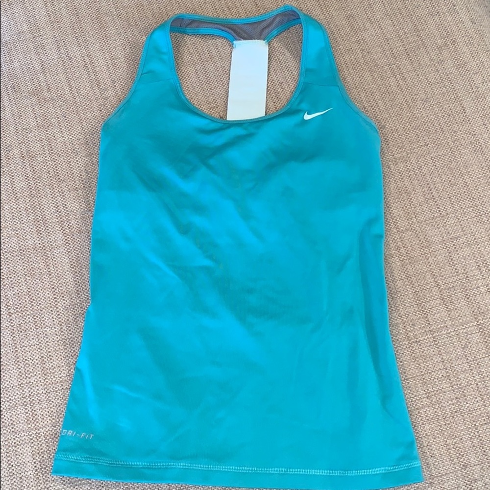 nike tank